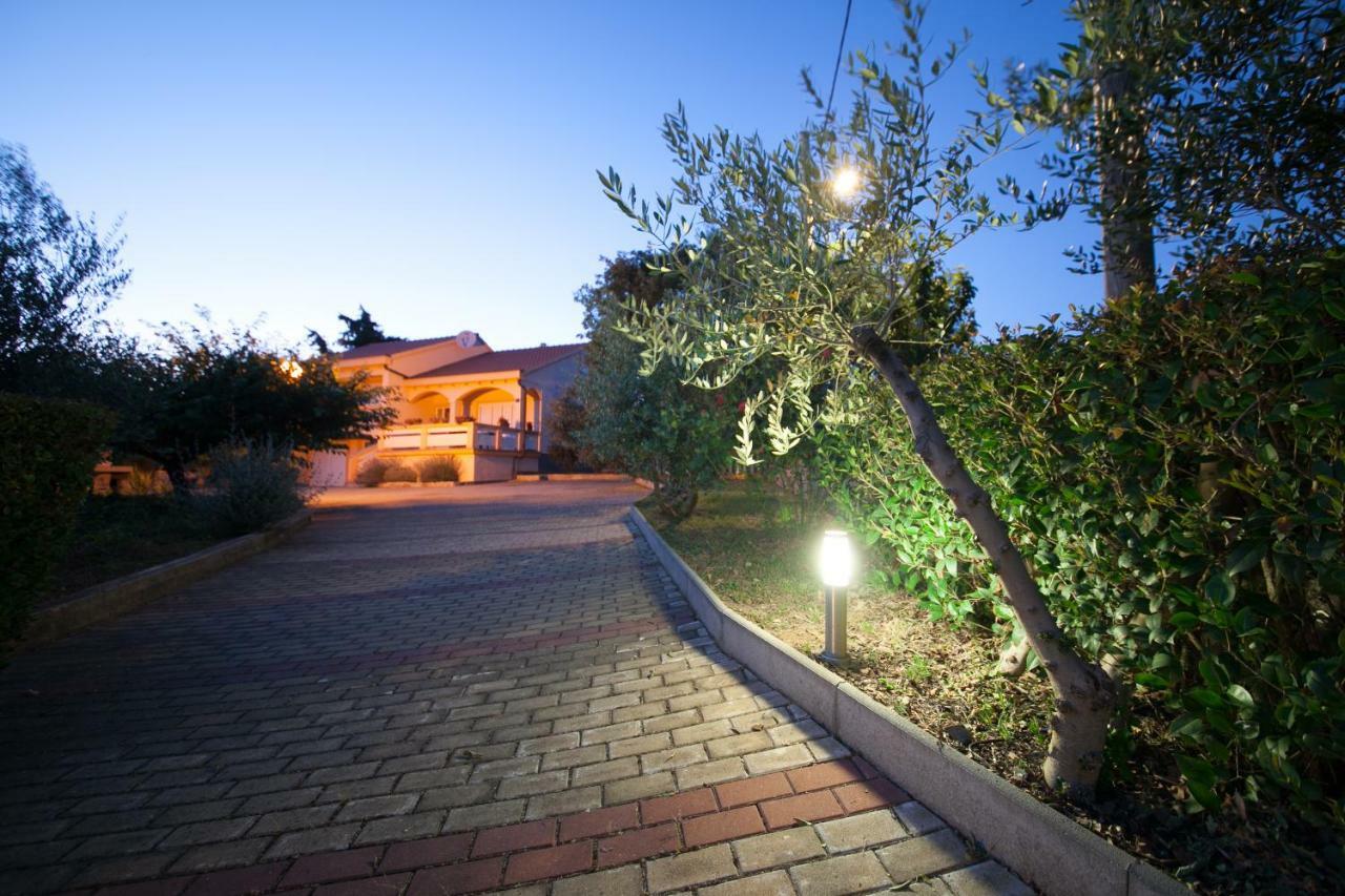 Holiday Home Antonio Dracevac Ninski ภายนอก รูปภาพ